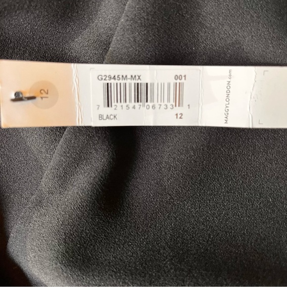 Maggy London Classic Black & Chic sheath Split Back dress Size 12 - Picture 3 of 7